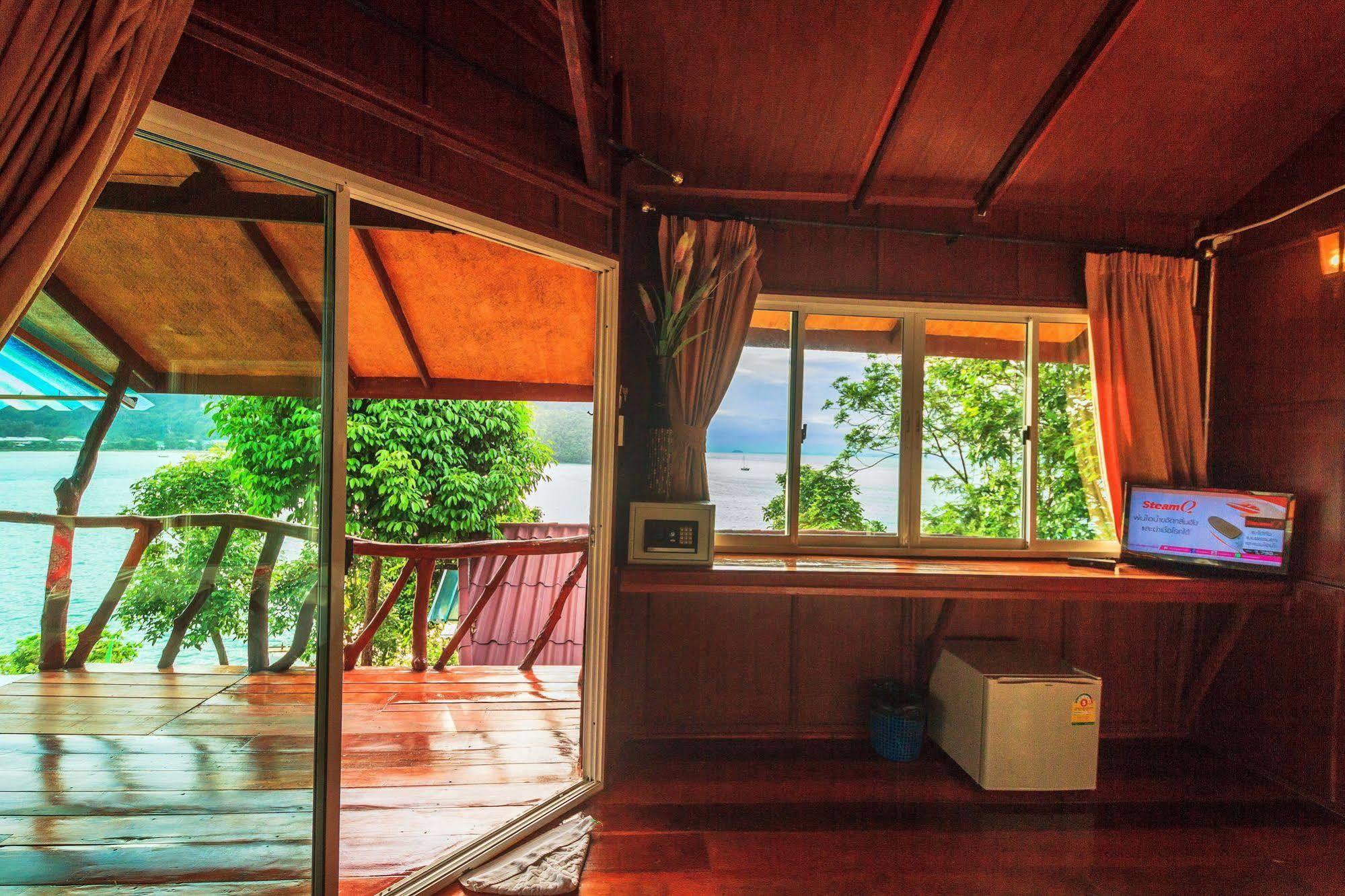 Phuphaya Seaview Resort - Adult Only Phi Phi-øyene Eksteriør bilde